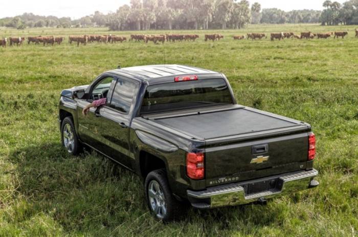 Roll-N-Lock - M-Series Tonneau Cov LG103M